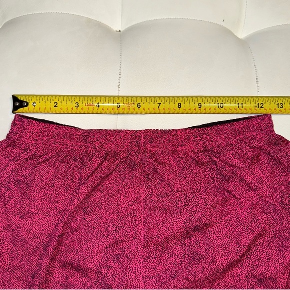 Nike Women's Tempo Dri-Fit Running Shorts size small Pink Black - Picture 4 of 7